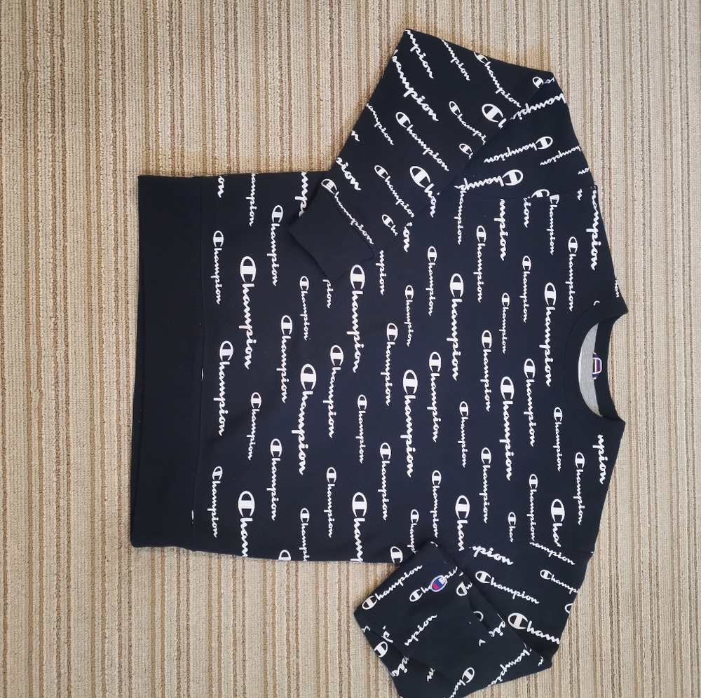 Champion  Logo Sweater